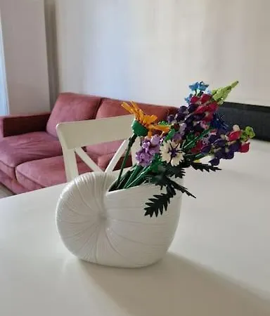 Parc Montsouris 14eme-le Calme Et Le Charme