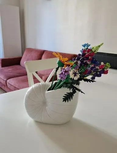 Parc Montsouris 14eme-le Calme Et Le Charme